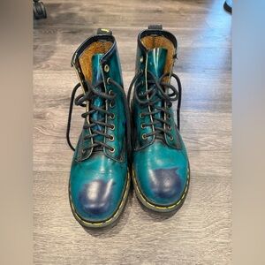 Vintage Doc Marten Seaglass Blue Rub Off 1460 - RARE - Leather Women’s Boots 8.5
